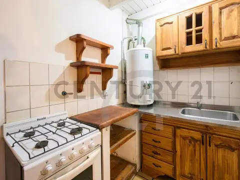 Casa 2 ambientes con 1 baño