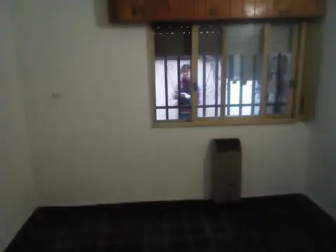 Depto Tipo Casa en Venta 50 años