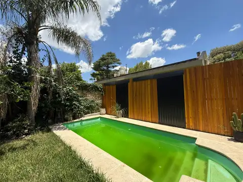 Casa 5 ambientes con 1 baño