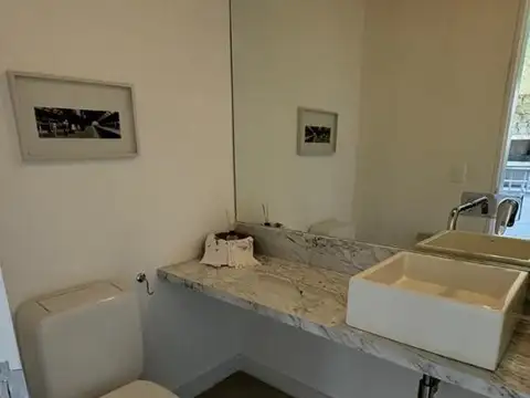 Casa 4 ambientes con 4 baños