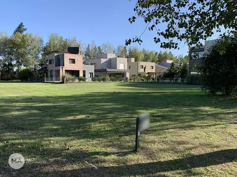 Los Pasos del Jockey I  - Dos lotes contiguos!