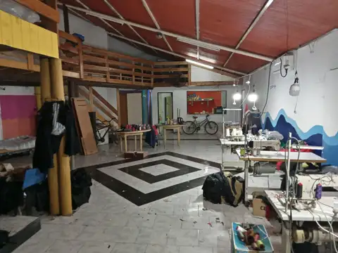 Local en Venta 40 años