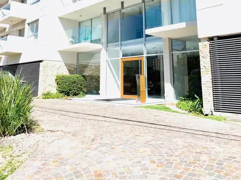 Departamento dos ambientes en venta en Ituzaingó Norte