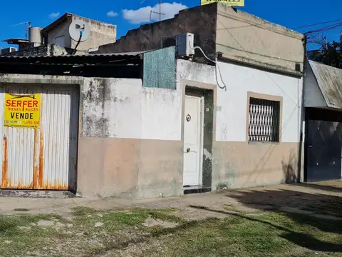 Venta de Casa 4 AMBIENTES en Caseros, Tres de Febrero