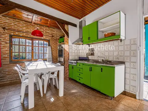 Casa en Venta en Haedo Sur, USD 245.000