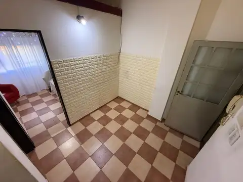 Depto Tipo Casa 2 ambientes con 1 baño