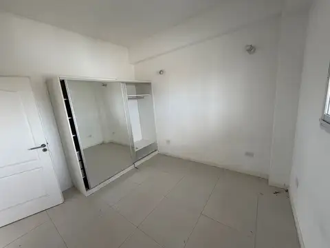 Departamento en Alquiler en Tristán Suárez, $ 650.000
