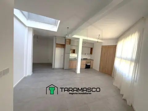 VENTA PH MONOAMB EN PB C/AMPLIA TERRAZA EN VILLA DEVOTO