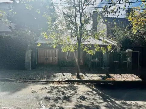 Casa 4 ambientes en Martinez 