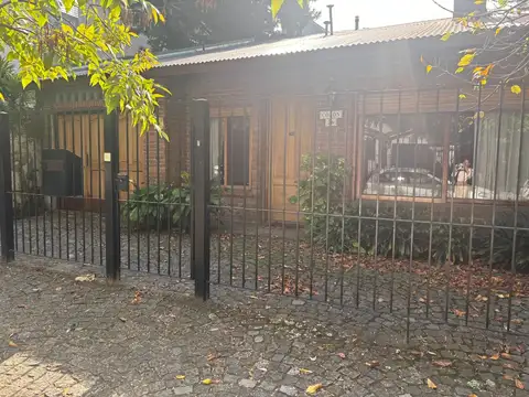 Casa 4 ambientes en Martinez