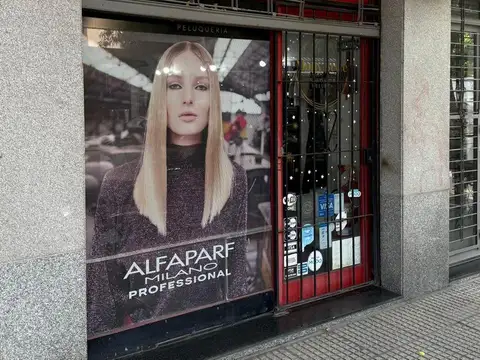 Venta Local en Excelente Zona Comercial !!!