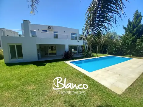 Casa  en Venta en Ayres De Pilar, Pilar, G.B.A. Zona Norte