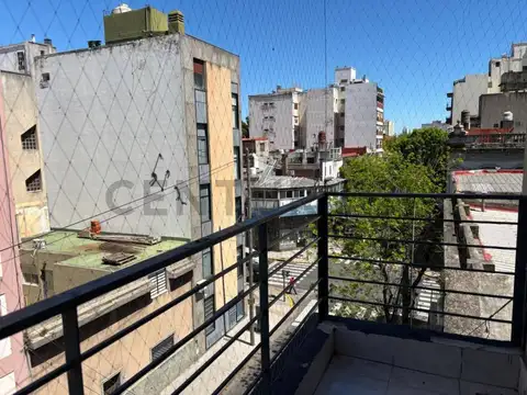 Alquiler Monoambiente con balcón San Cristóbal