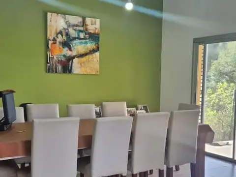 VENTA! Hermosa casa de 3 hab. en San Lorenzo - Apta credito