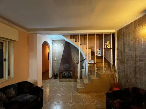 CASA APTA CREDITO CON PATIO, TERRAZA Y COCHERA