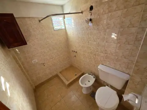 ALQUILER 1 DORM + PATIO EXCELENTE ESTADO