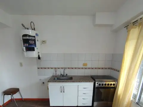 VENTA PH. Monoambiente C/cochera Castelar N.  