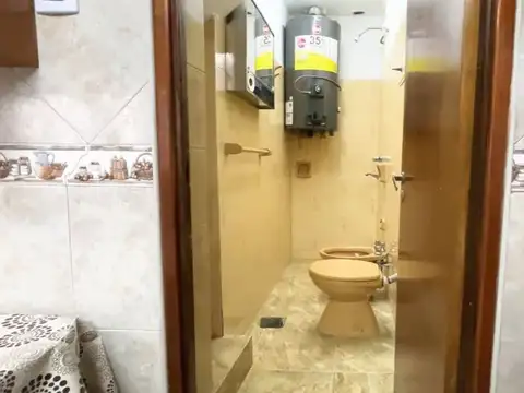 Oficina Monoambiente con 4 baños