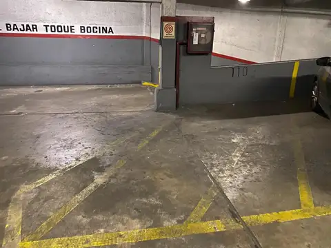 Venta de cocheras subterráneas en block en Barrio Norte, CABA