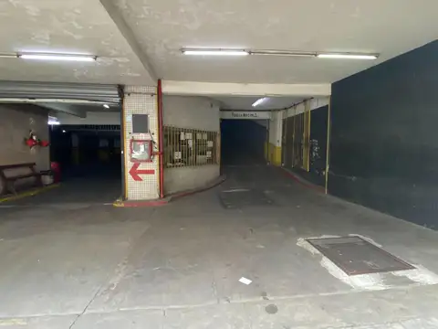 Venta de cocheras subterráneas en block en Barrio Norte, CABA