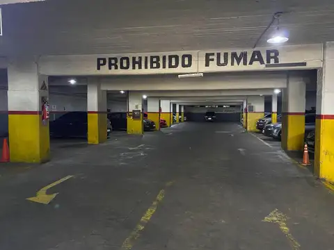 Venta de cocheras subterráneas en block en Barrio Norte, CABA