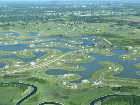 Casa  en Venta en San Sebastian, Escobar, G.B.A. Zona Norte