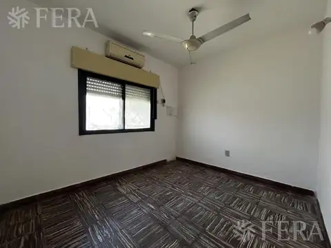 Venta PH 3 ambientes con patio en Villa La Florida