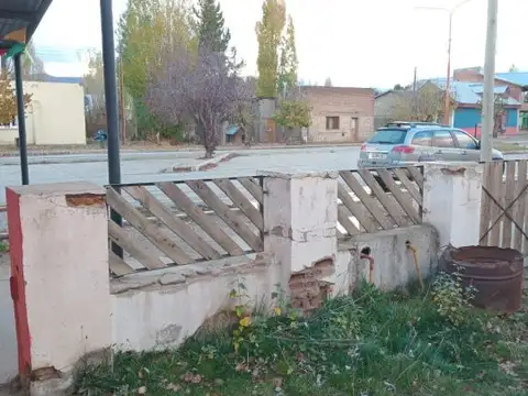 SE VENDE EN EL CENTRO DE EL MAITÉN