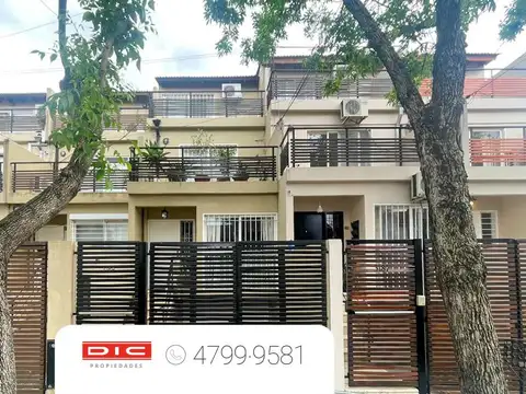Triplex 3 dormitorios Venta - Olivos-Maipu/Uzal