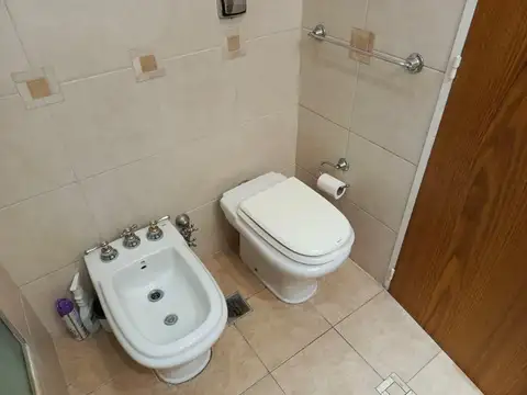 Departamento 5 ambientes con 2 baños