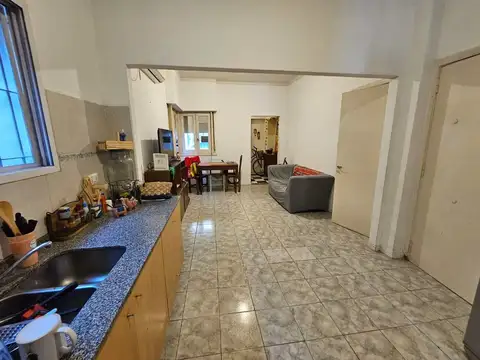 Casa 3 ambientes en venta Morón centro lote propio