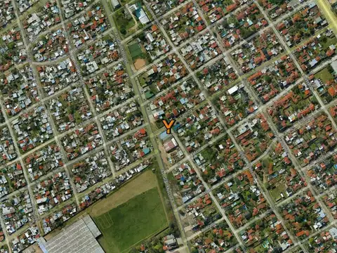 Casa en venta - 4 Dormitorios 6 Baños - Quilmes