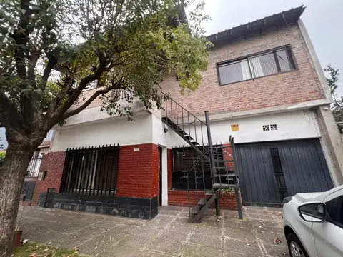 En Venta en Palomar Oportunidad Casa Multifamiliar F: 11064