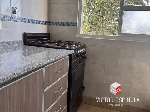 Claudio castro 900, Piso 1