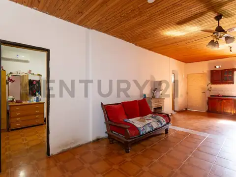 Venta casa 5 ambiente - Multifamiliar - Acepta Permuta