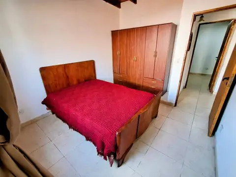 Depto Tipo Casa en Venta 40 años