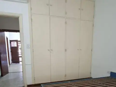 Casa tipo ph en alquiler en Moreno