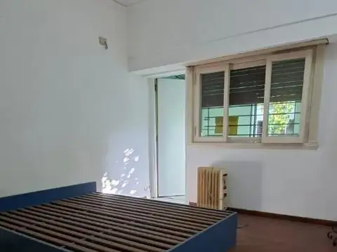 Casa en Alquiler con 1 cochera