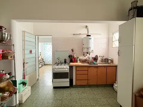 Casa 5 ambientes con 1 baño