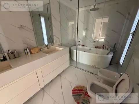 Depto Tipo Casa en Alquiler de 3 dormitorios