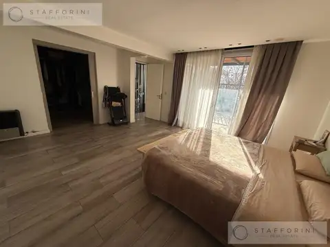 Depto Tipo Casa en Alquiler de 4 ambientes