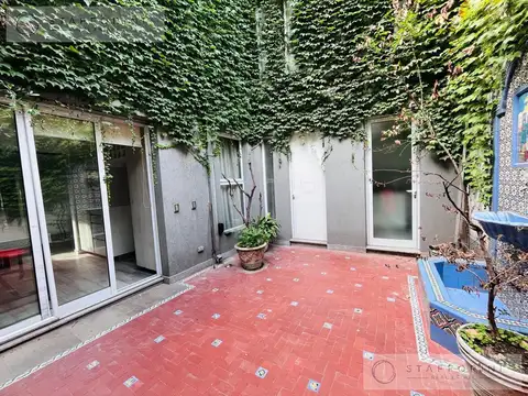 PH - Departamento tipo casa en Duplex con patio y terraza.