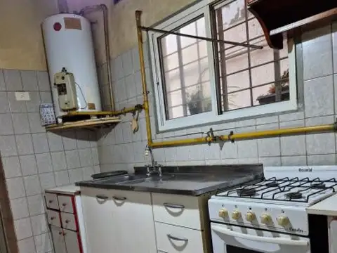 PH EN VENTA EN FLORES | 3 AMBIENTES | SIN EXPENSAS | ESPACIO AÉREO PROPIO
