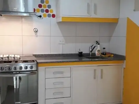 Depto Tipo Casa en Alquiler de 3 ambientes