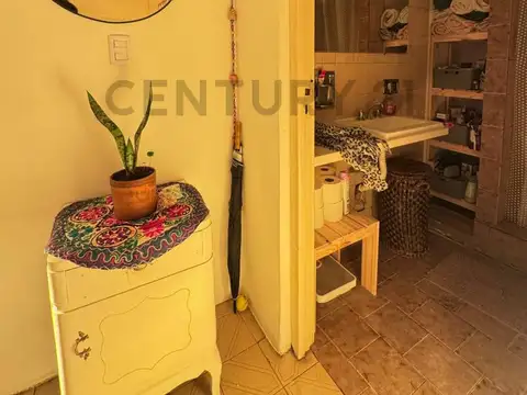 San juan 2300, Piso 0