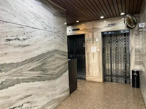 Oficina 2 ambientes con 1 baño
