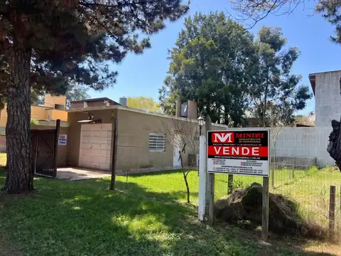 Lote Amplio con Vivienda Amoblada en Esquina!.