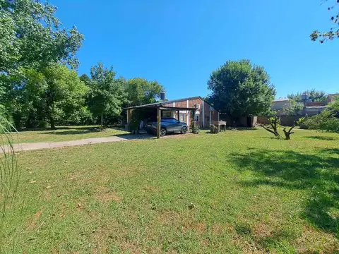 Casa 5 ambientes con 2 baños