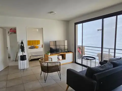 Lavalle  al 3100 Victoria