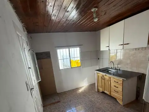 Depto Tipo Casa en Alquiler de 1 dormitorio